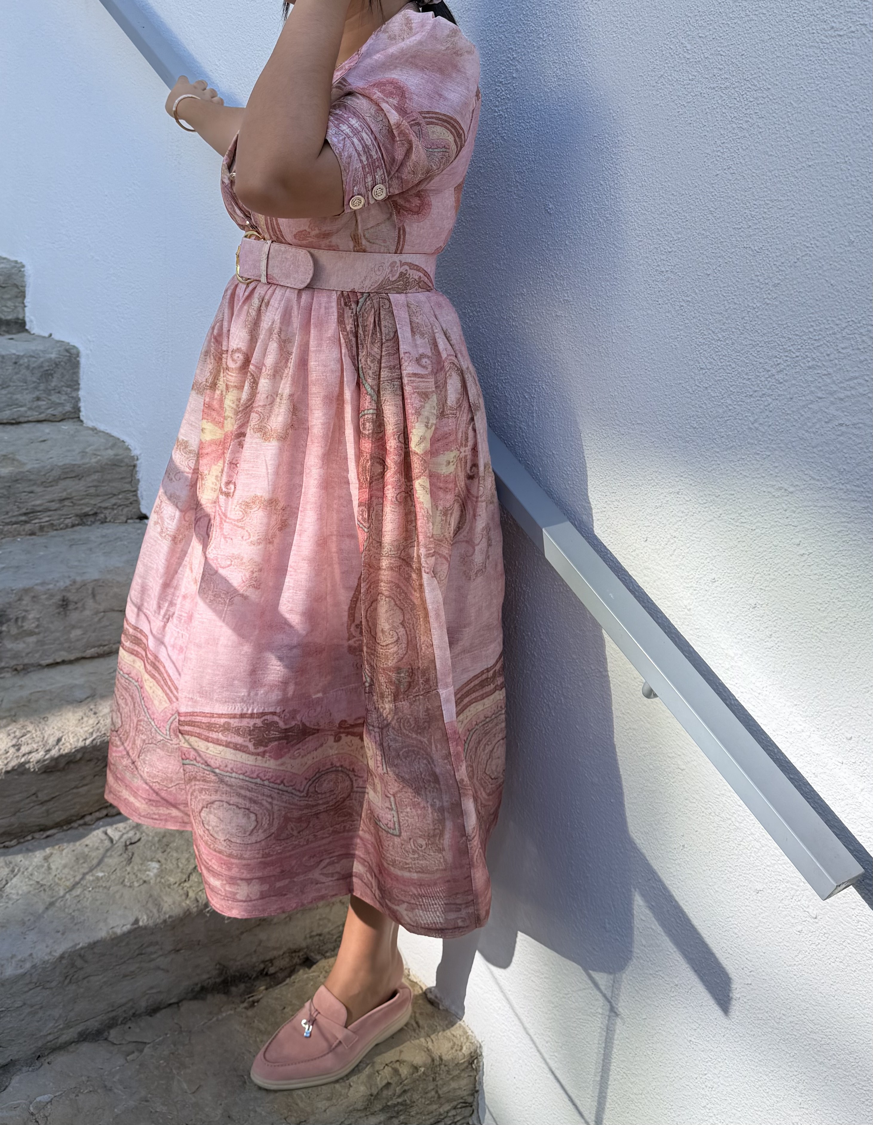 Robe paisley rose — vue portée